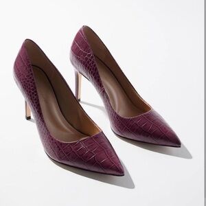 Elegant Burgundy Croc-Embossed Pumps